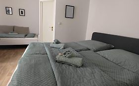 Guesthouse - Weeze Rooms